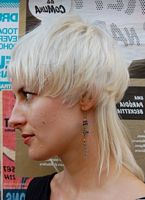 fryzury krótkie - uczesanie damskie z włosów krótkich zdjęcie numer 69B